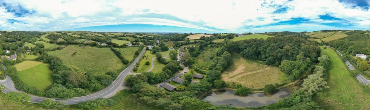 Willow Valley Glamping Bude Exterior foto